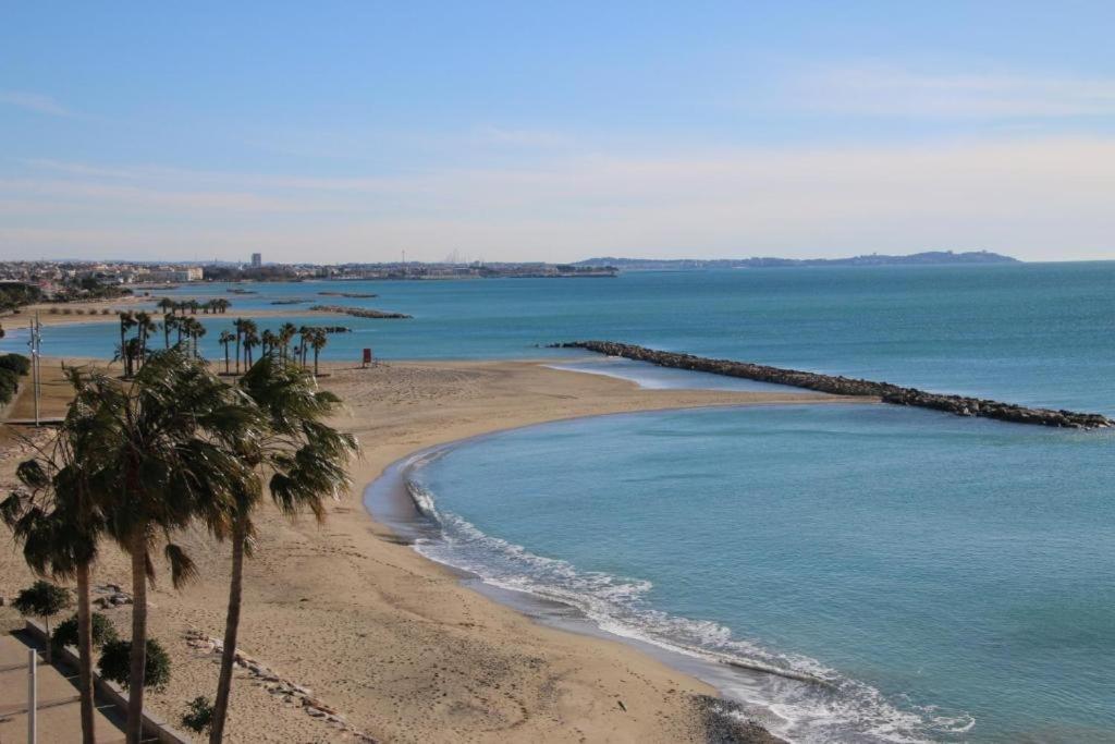 Apartamento Vistas Al Mar Cambrils Apartment Bagian luar foto