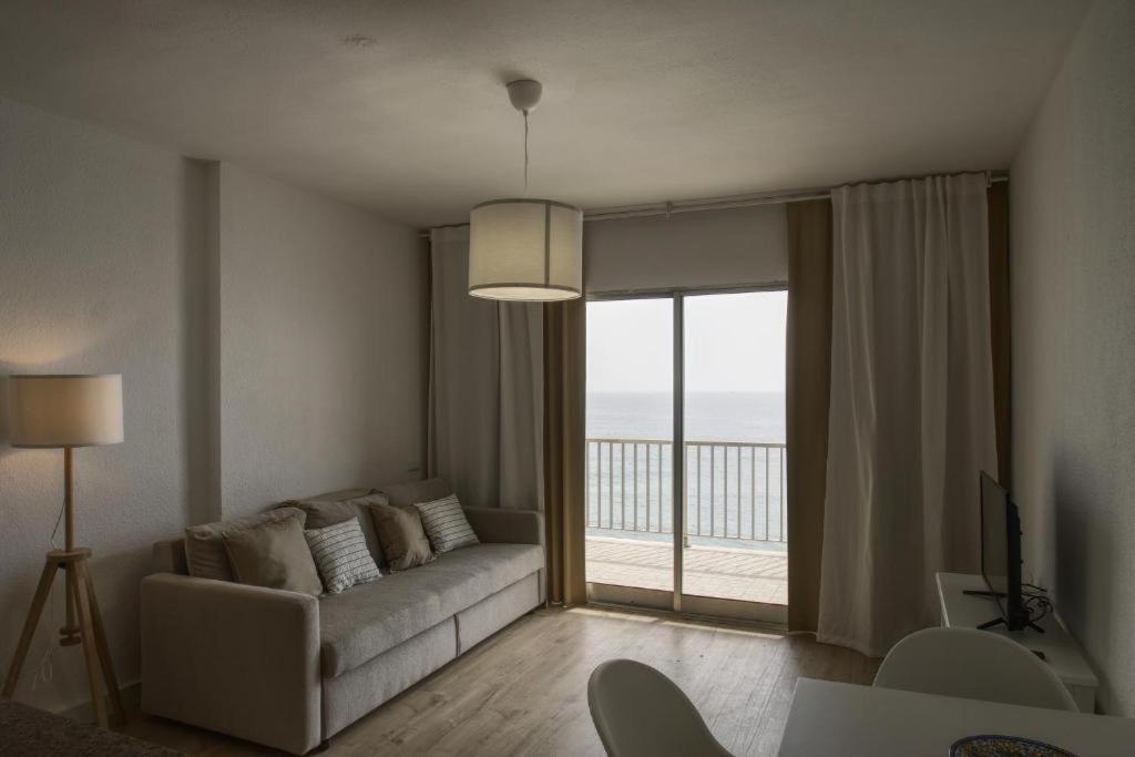 Apartamento Vistas Al Mar Cambrils Apartment Bagian luar foto